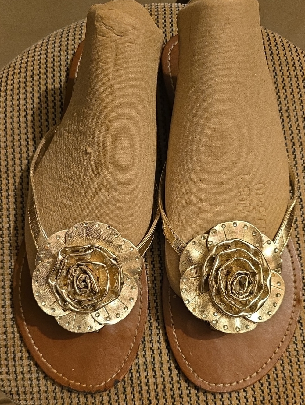 Carlos Santana Gold Floral Leather Toe-Post Sandals